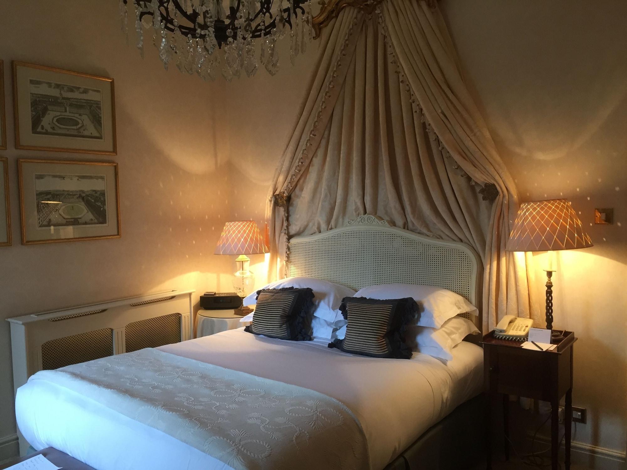 Lucknam Park Hotel Чипенъм Екстериор снимка