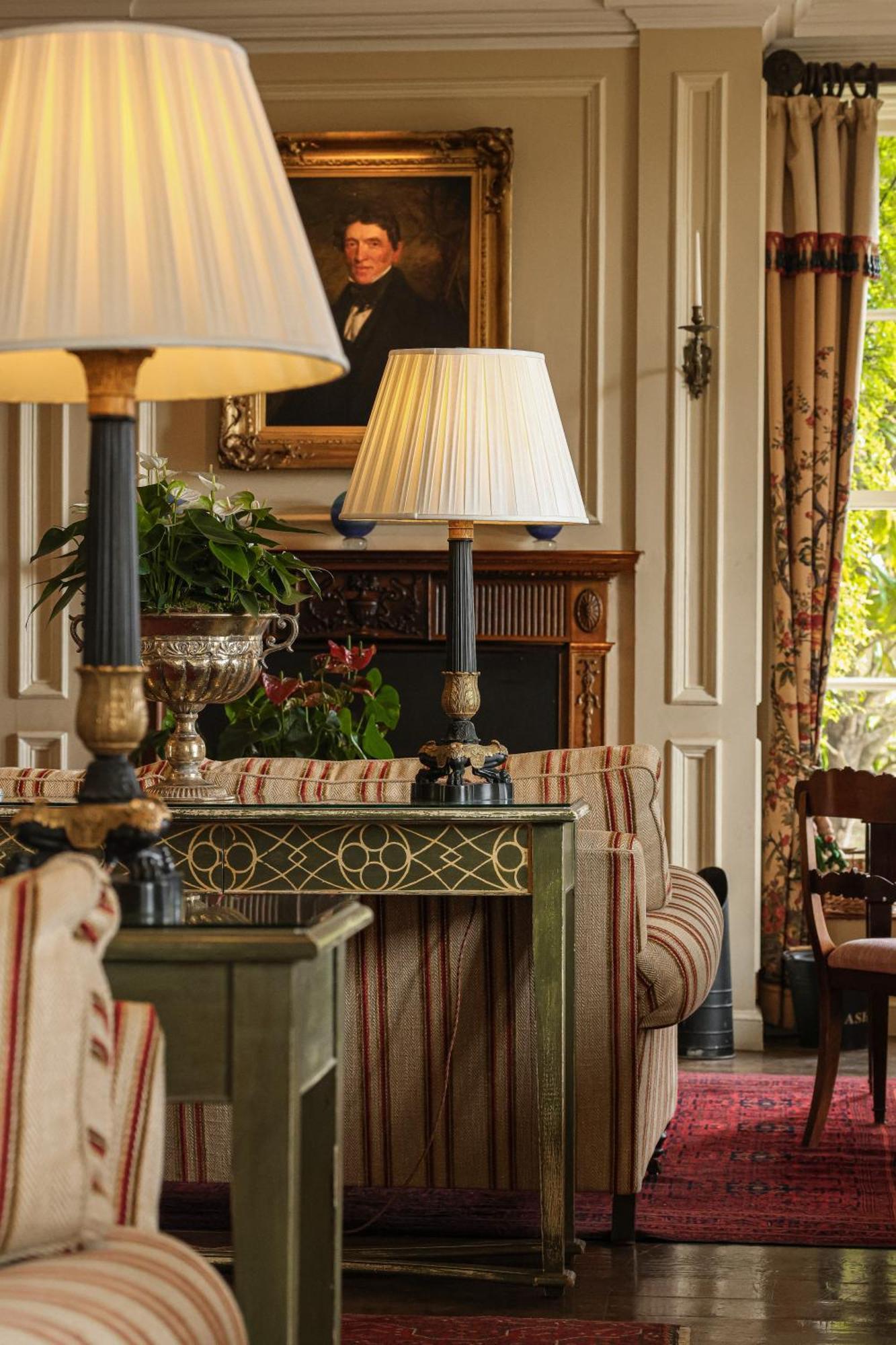 Lucknam Park Hotel Чипенъм Екстериор снимка