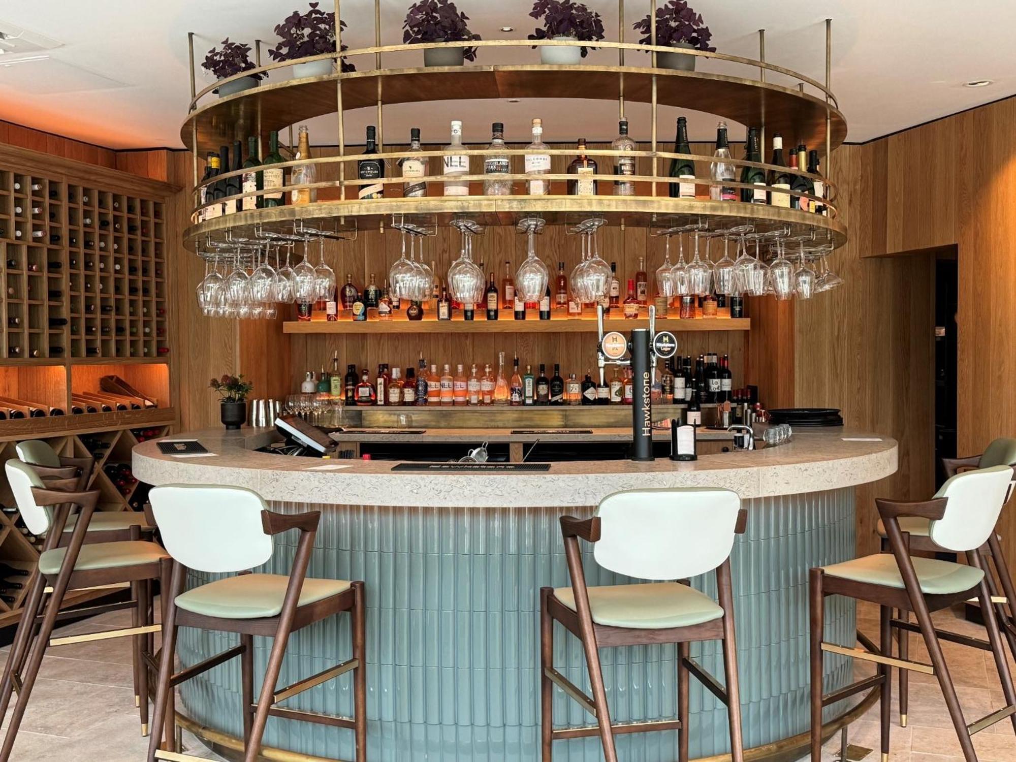 Lucknam Park Hotel Чипенъм Екстериор снимка